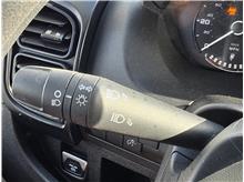 Vehicle Thumb #43