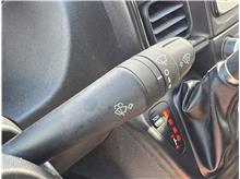 Vehicle Thumb #44
