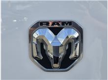 Vehicle Thumb #58