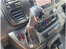 Vehicle Thumb #37