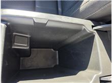 Vehicle Thumb #34