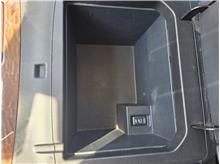 Vehicle Thumb #40