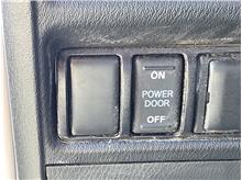 Vehicle Thumb #61