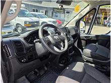 Vehicle Thumb #18
