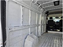 Vehicle Thumb #22