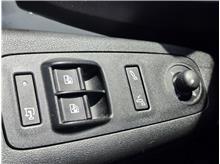 Vehicle Thumb #47