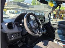 Vehicle Thumb #15