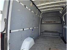 Vehicle Thumb #19