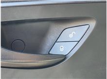 Vehicle Thumb #49