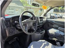 Vehicle Thumb #15