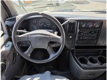 Vehicle Thumb #27