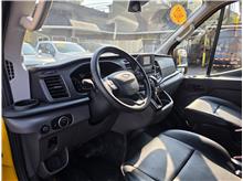 Vehicle Thumb #15