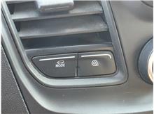 Vehicle Thumb #33