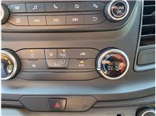 Vehicle Thumb #32