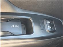 Vehicle Thumb #47