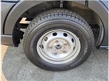 Vehicle Thumb #50