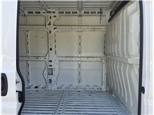 Vehicle Thumb #22