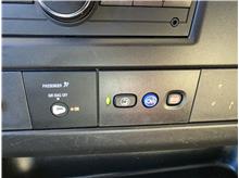 Vehicle Thumb #26