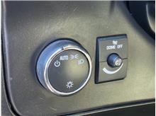 Vehicle Thumb #41