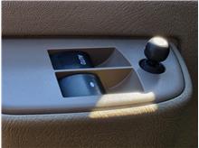Vehicle Thumb #42