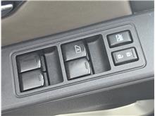 Vehicle Thumb #47