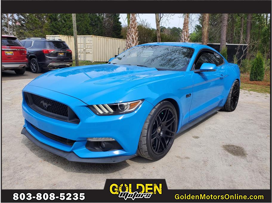 2017 Ford Mustang from GOLDEN MOTORS