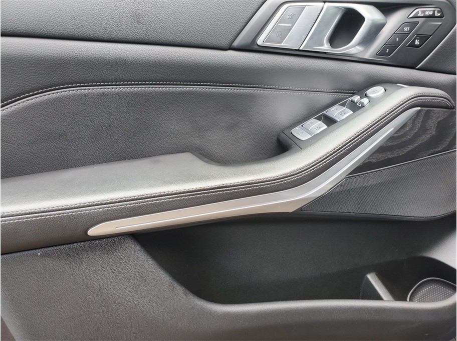 2020 BMW X7 40i - Photo 21