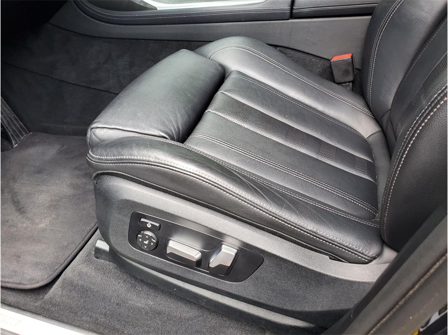 2020 BMW X7 40i - Photo 24