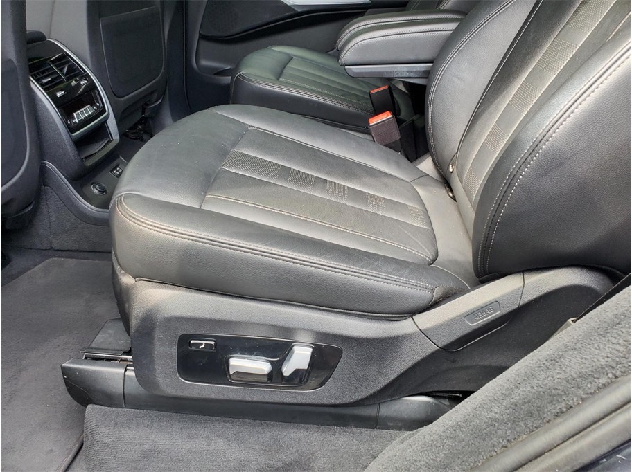 2020 BMW X7 40i - Photo 46