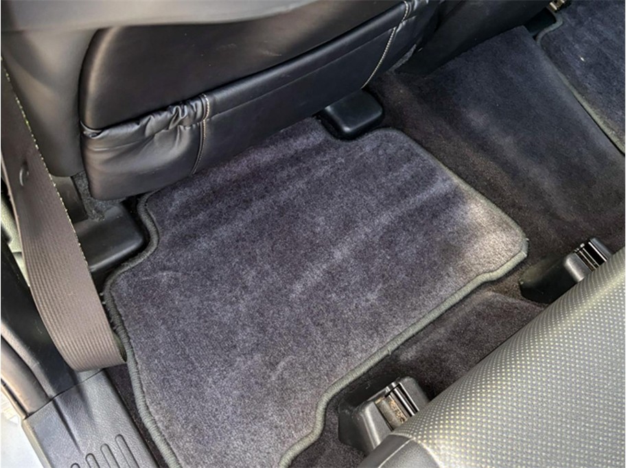 2014 Lexus GX Base - Photo 19