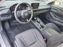 Vehicle Thumb #20
