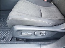 Vehicle Thumb #22