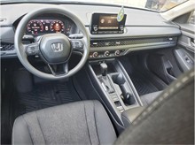 Vehicle Thumb #25