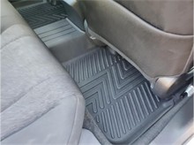 Vehicle Thumb #43