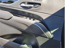 Vehicle Thumb #32