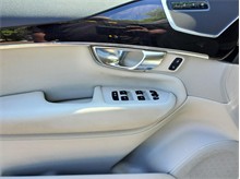 Vehicle Thumb #23