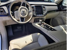 Vehicle Thumb #32