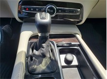 Vehicle Thumb #37