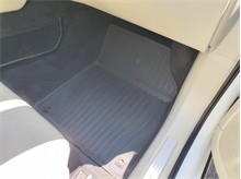 Vehicle Thumb #45
