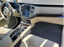 Vehicle Thumb #46