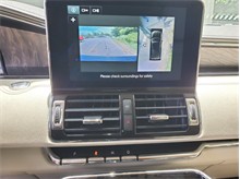 Vehicle Thumb #17