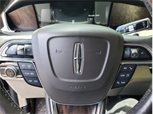 Vehicle Thumb #20