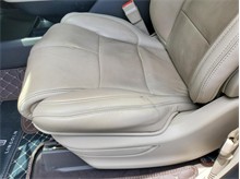 Vehicle Thumb #30