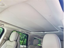Vehicle Thumb #32