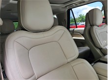 Vehicle Thumb #47