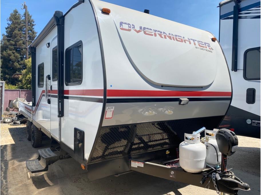2022 Genesis Supreme Overnighter 1214.6FK from Epic RV Liquidators