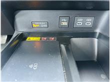 Vehicle Thumb #22
