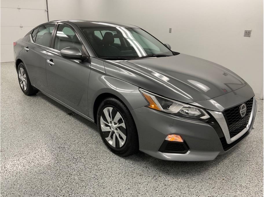 2019 Nissan Altima from E-Z Way Auto Sales Hickory