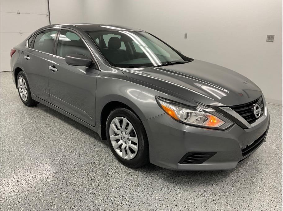 2018 Nissan Altima from E-Z Way Auto Sales Hickory