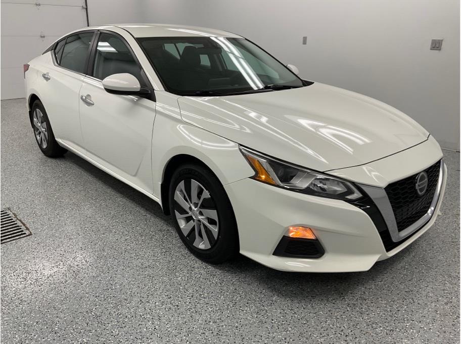 2020 Nissan Altima from E-Z Way Auto Sales Hickory